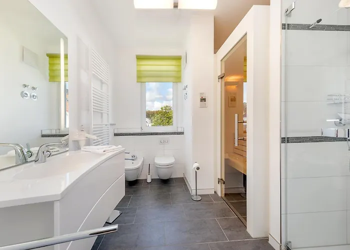 Ruegen, Ostseebad Sellin, Wiederkehr Sellin (Rugen)